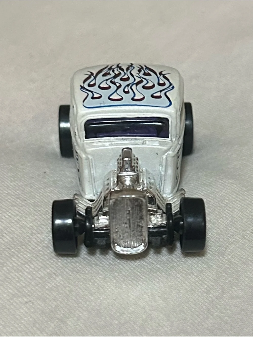 Hot Wheels '32 Ford Coupe Pearl White & Blue Flames Hot Rod